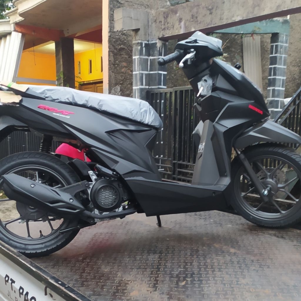 sepeda motor Honda beat deluxe