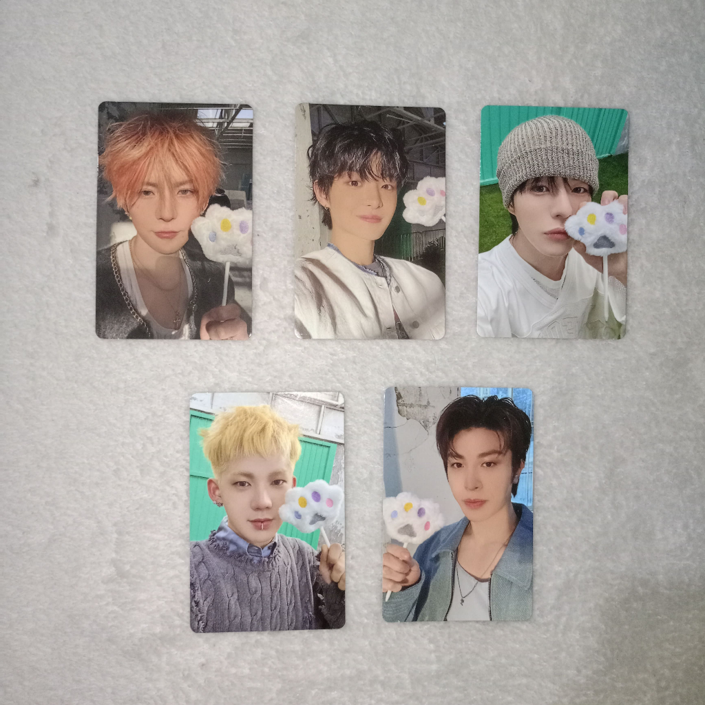 [READY STOCK] TREASURE Photocard PC Official Blue Ver First 1st Press Hyunsuk Jihoon Yoshi Junkyu Ja