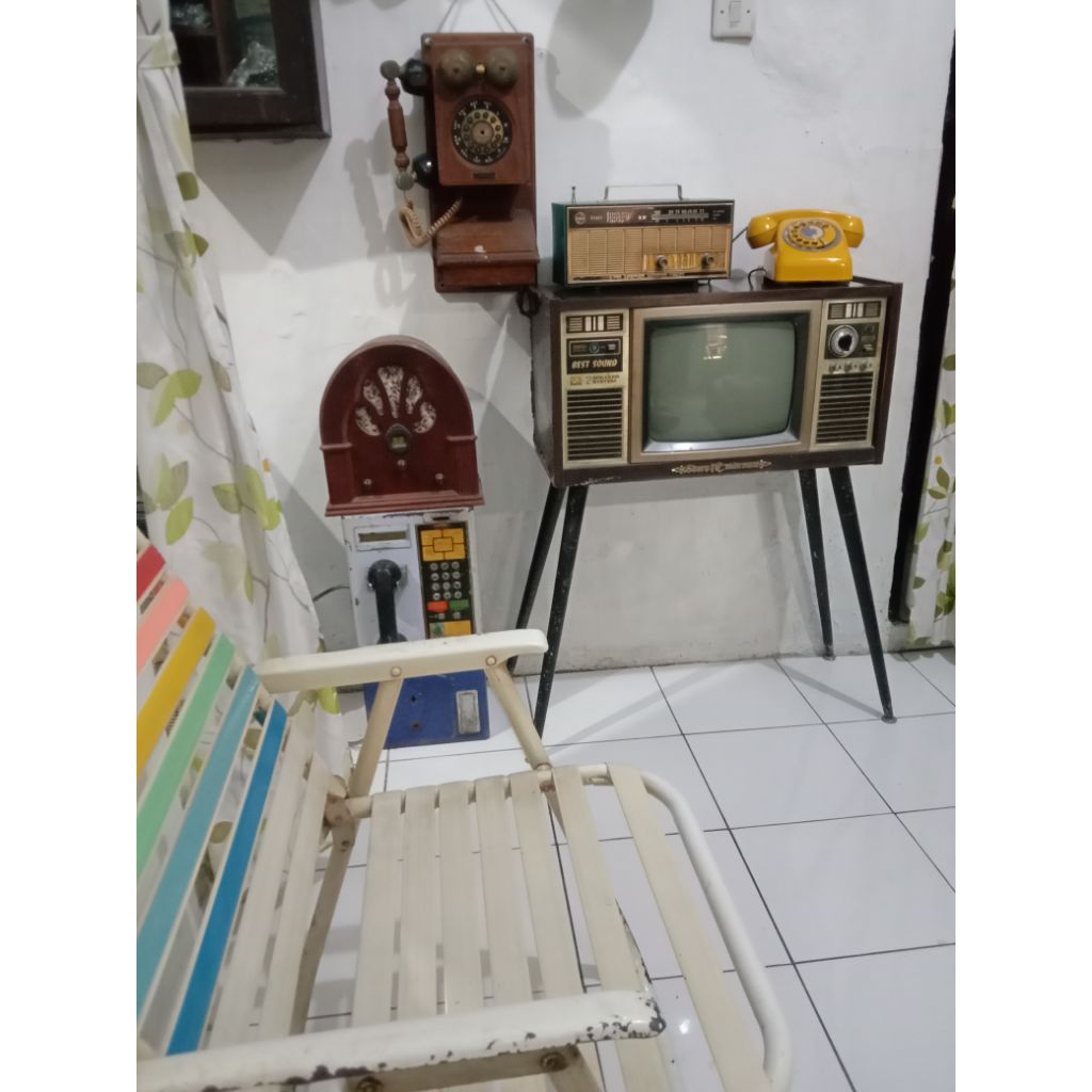 Tv Jengki Tv Jadul Lawas Retro Tv Vintage Television Tv Antik Sharp