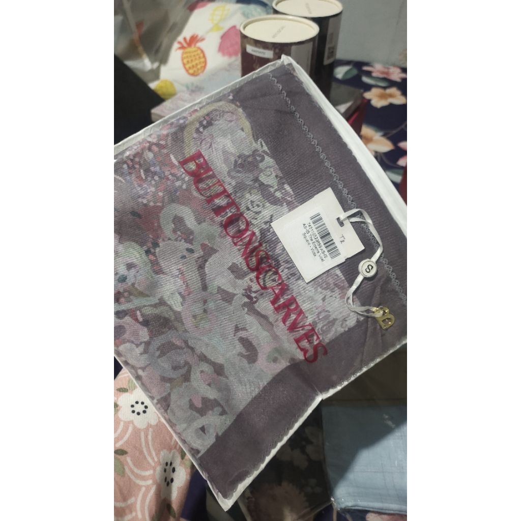 As Is ButtonScarves Ederra Viola