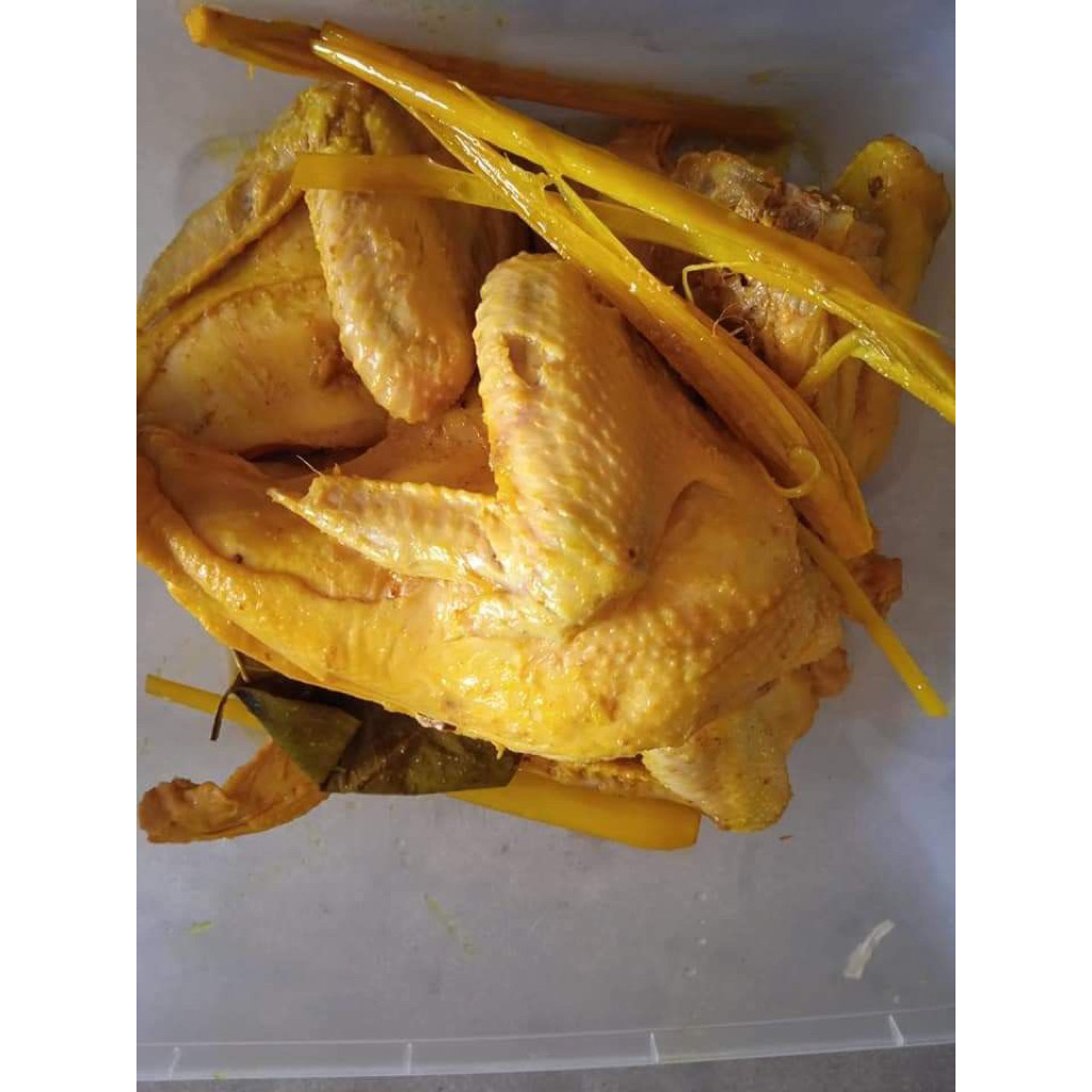 Ayam ungkep bumbu kuning / ayam ungkep siap goreng