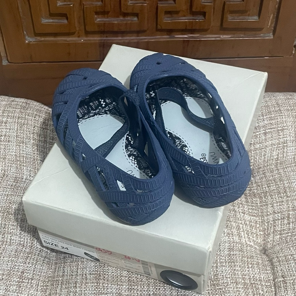 Preloved Mini Melissa (Minimel) x Jason Wu