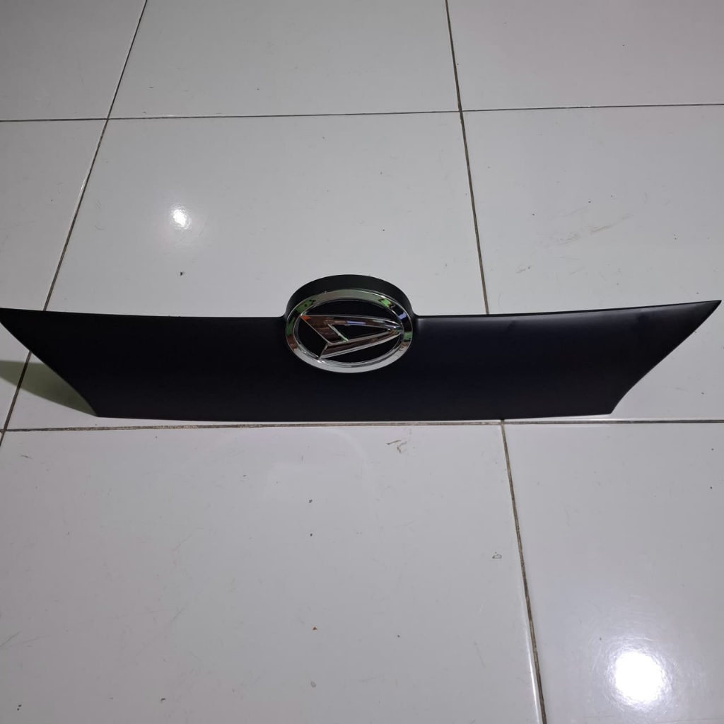 GRILL NEW ESPASS/NEW ZEBRA TH 2005 KEATAS