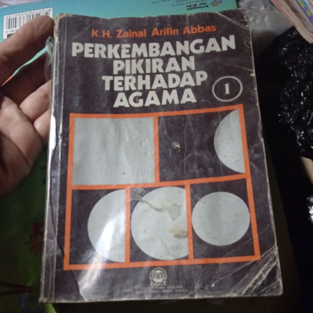 buku Zainal Arifin Abbas, Perkembangan Pikiran Terhadap Agama 1, buku original jadul