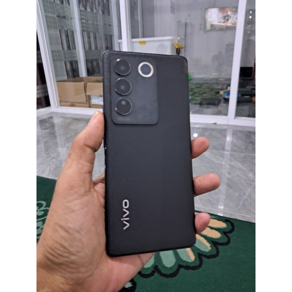 Vivo V27 5g ram 8/256