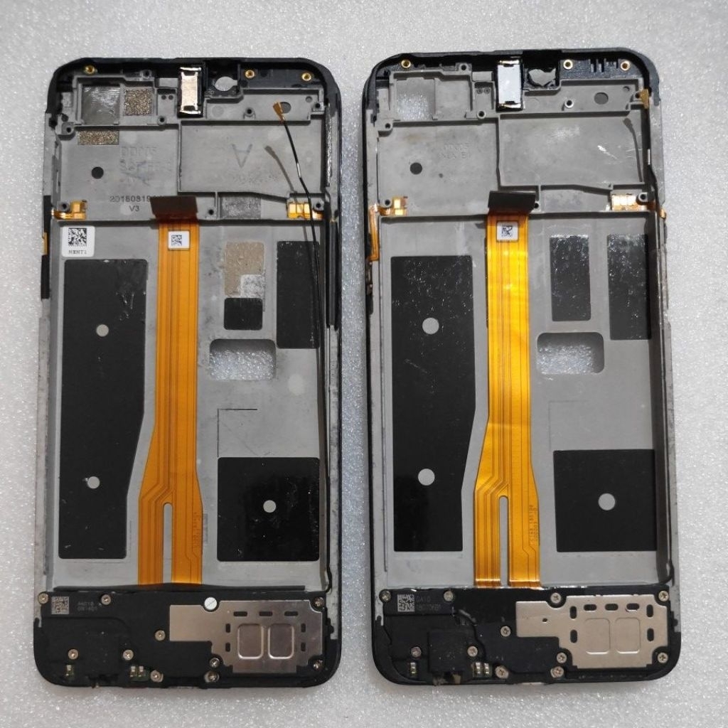 BEZZEL/PREM LCD OPPO A3S/CPH 1803/CPH 1853 ORI COPOTAN(like new)