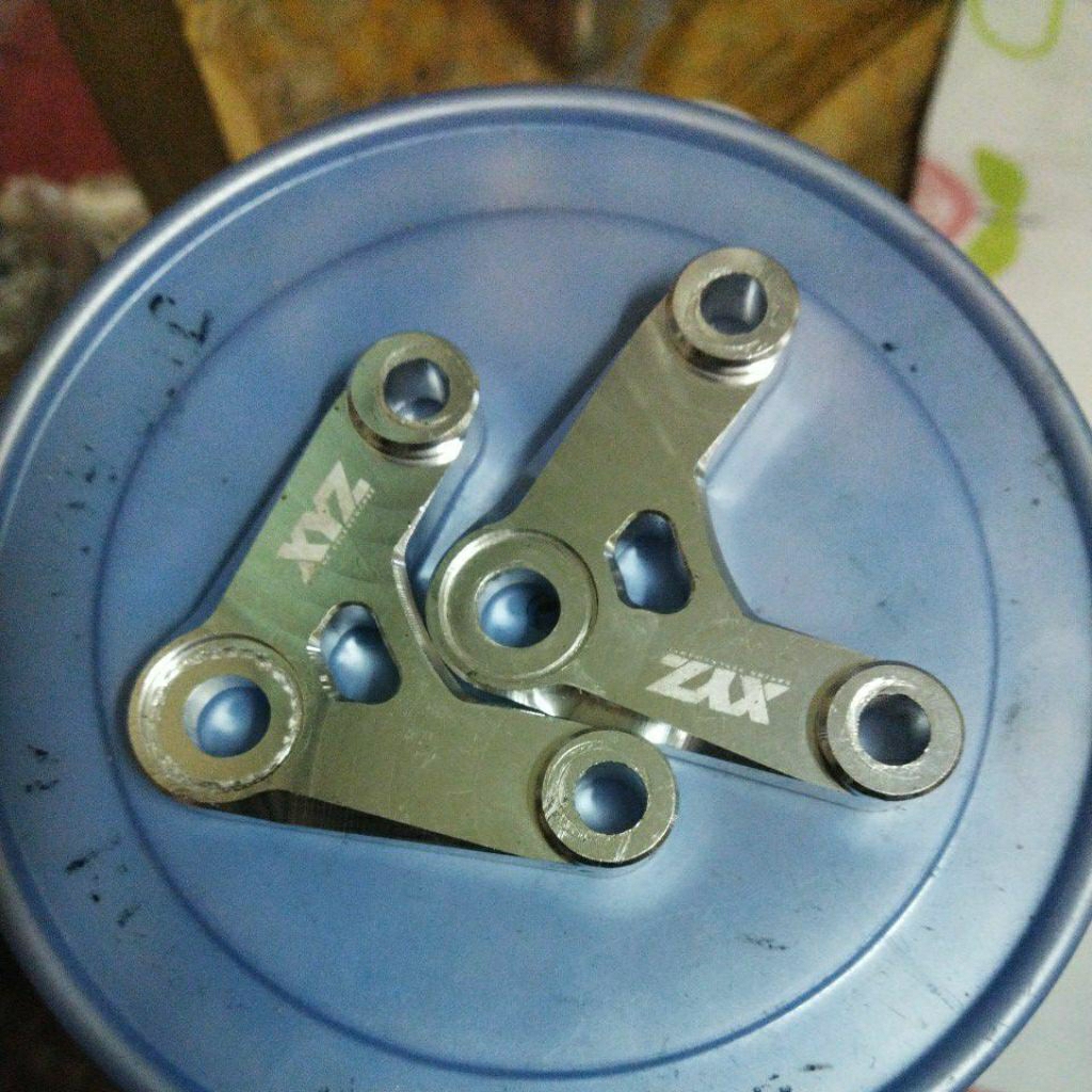 dudukan mesin ninja r/ss