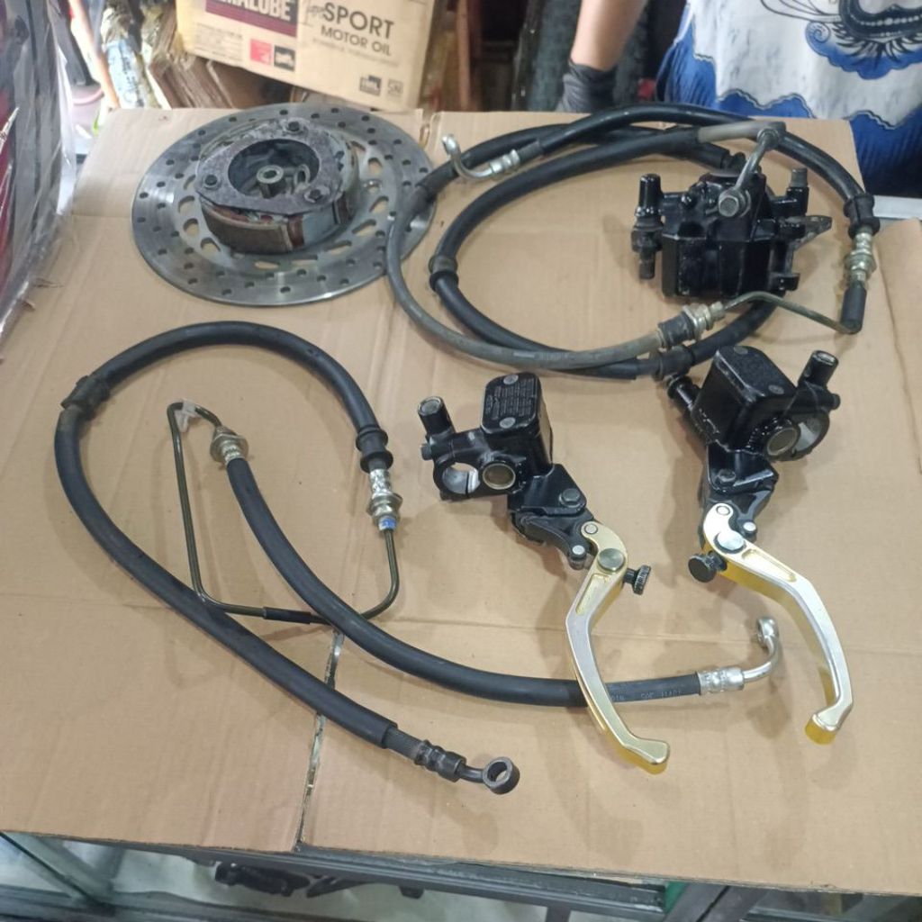 master rem set nmax 2021 kalifer piringan tali rem kampas ganda roller master kiri kanan original co