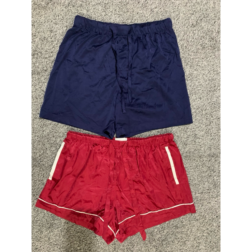 Celana pendek second