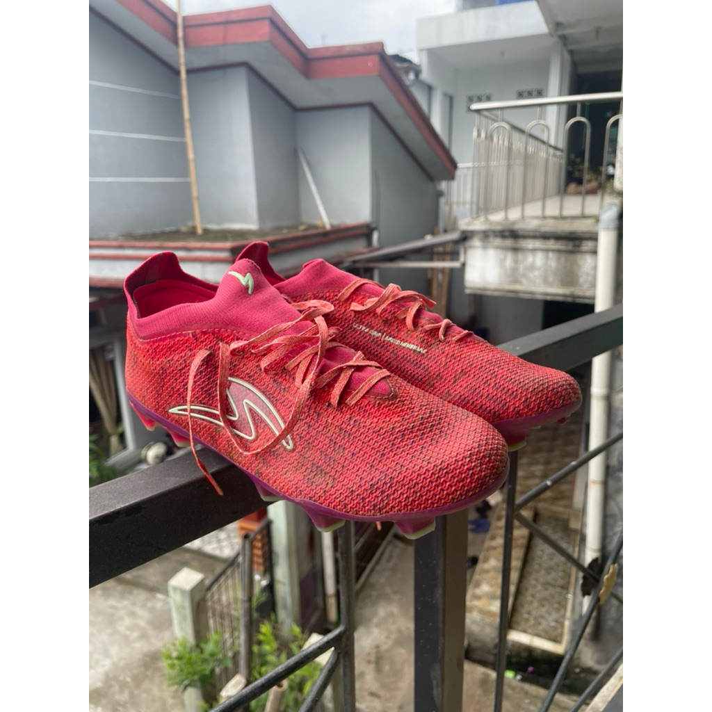 specs accelerator alphaform elite fg