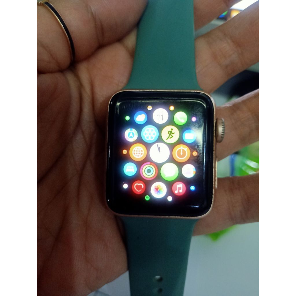 preloved apple watch iwatch original series 3 38mm gold pemakaian sendiri