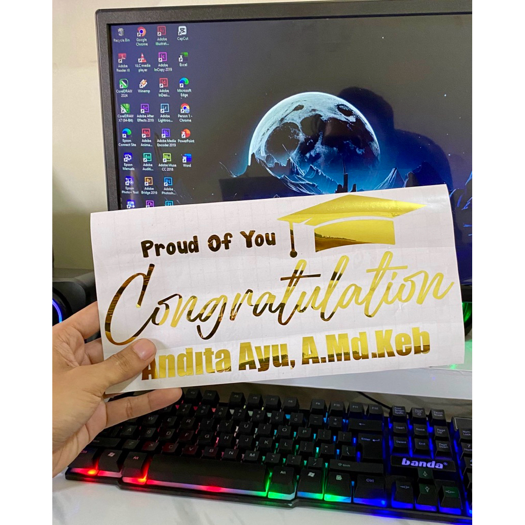 

Cetak Stiker Papan Akrilik