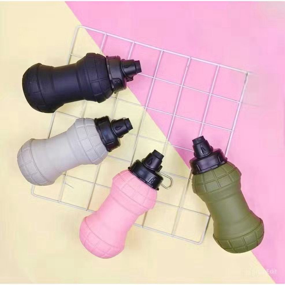 Botol Air Minum Lipat Silikon Portabel Bentuk Granat 600ml / Botol Travel Olahraga Reusable (K3506)