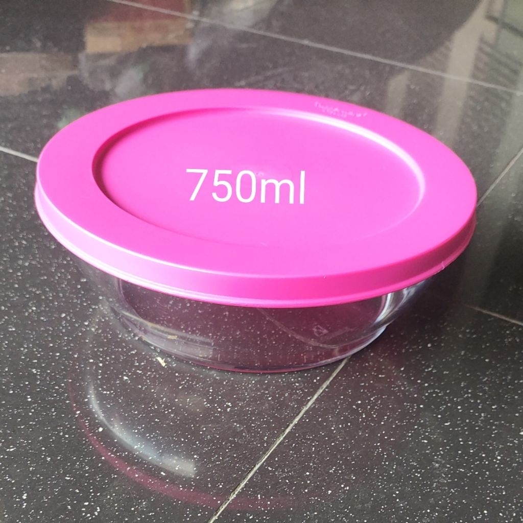 clear bowl bening Tupperware