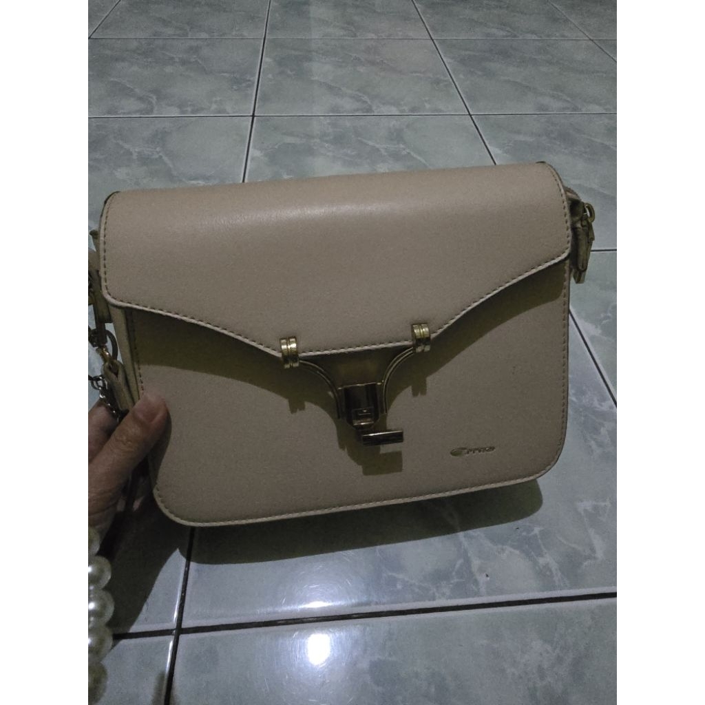 Preloved Tas Emsio