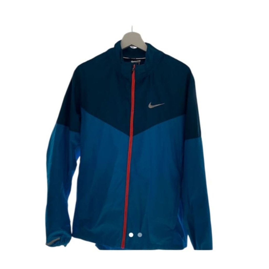 jaket running Nike