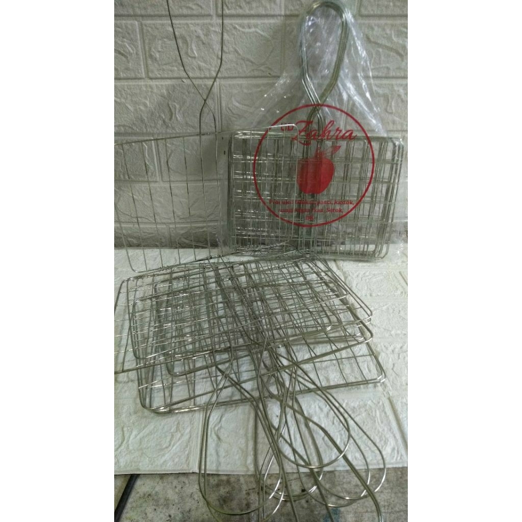 panggangan ikan/jepit stainless besar