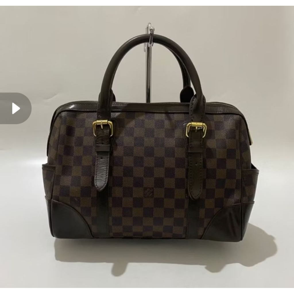 Tas LV second