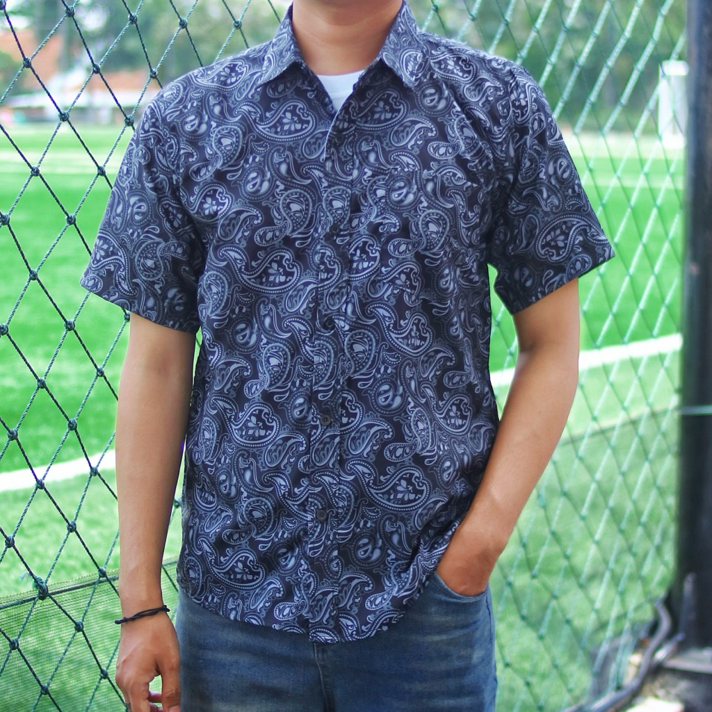 Kemeja Motif Paisley Victoryday