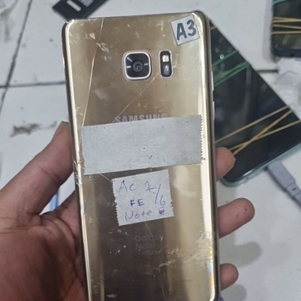 Samsung note fe minus Baca deskripsi 
