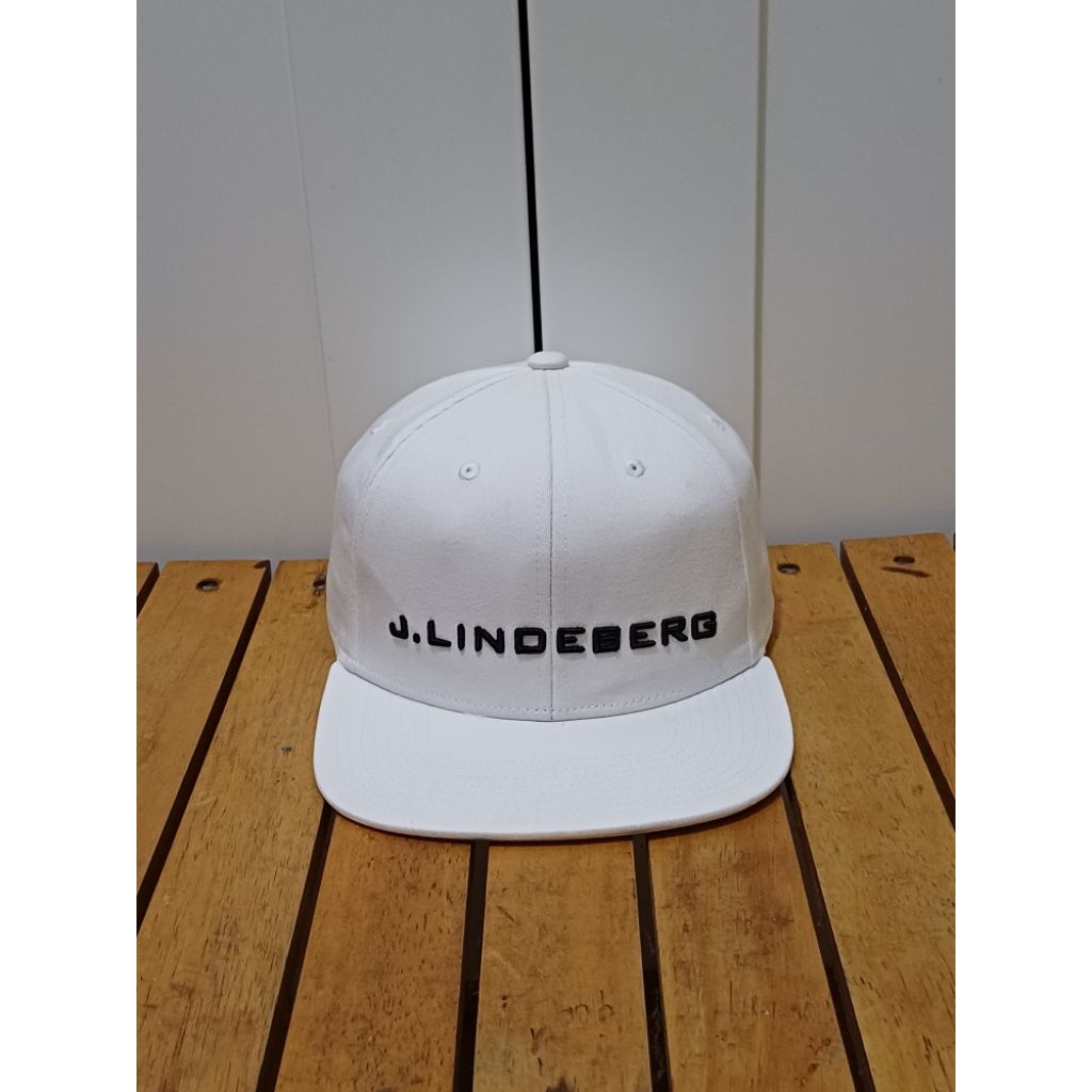 topi J.LINDEBERG second