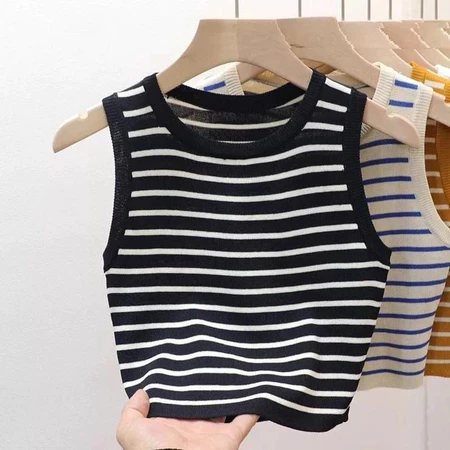 Rompi Rajut Garis Wanita Crop Top Tank Atasan Korea