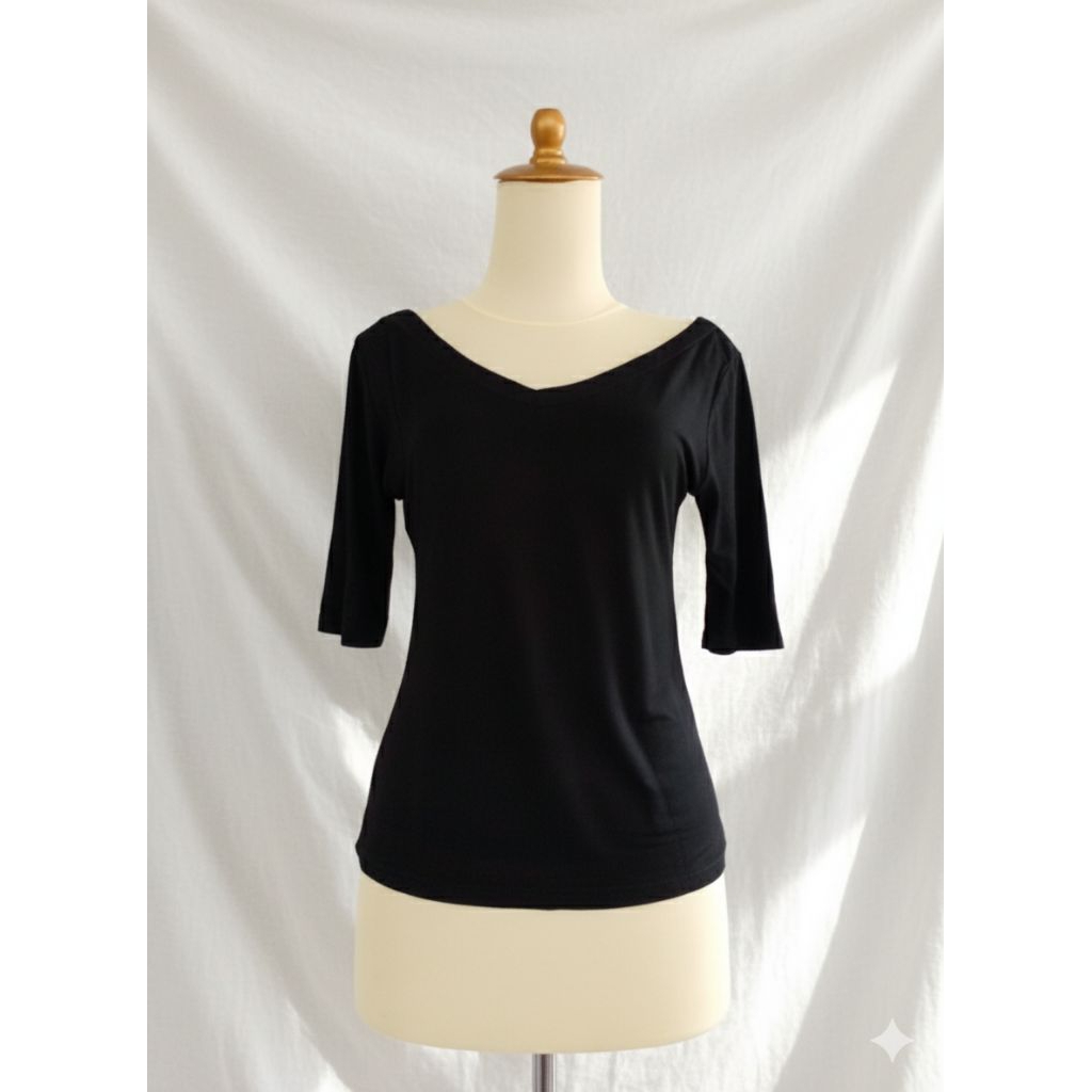 Kaos Rayon V Neck Sexy