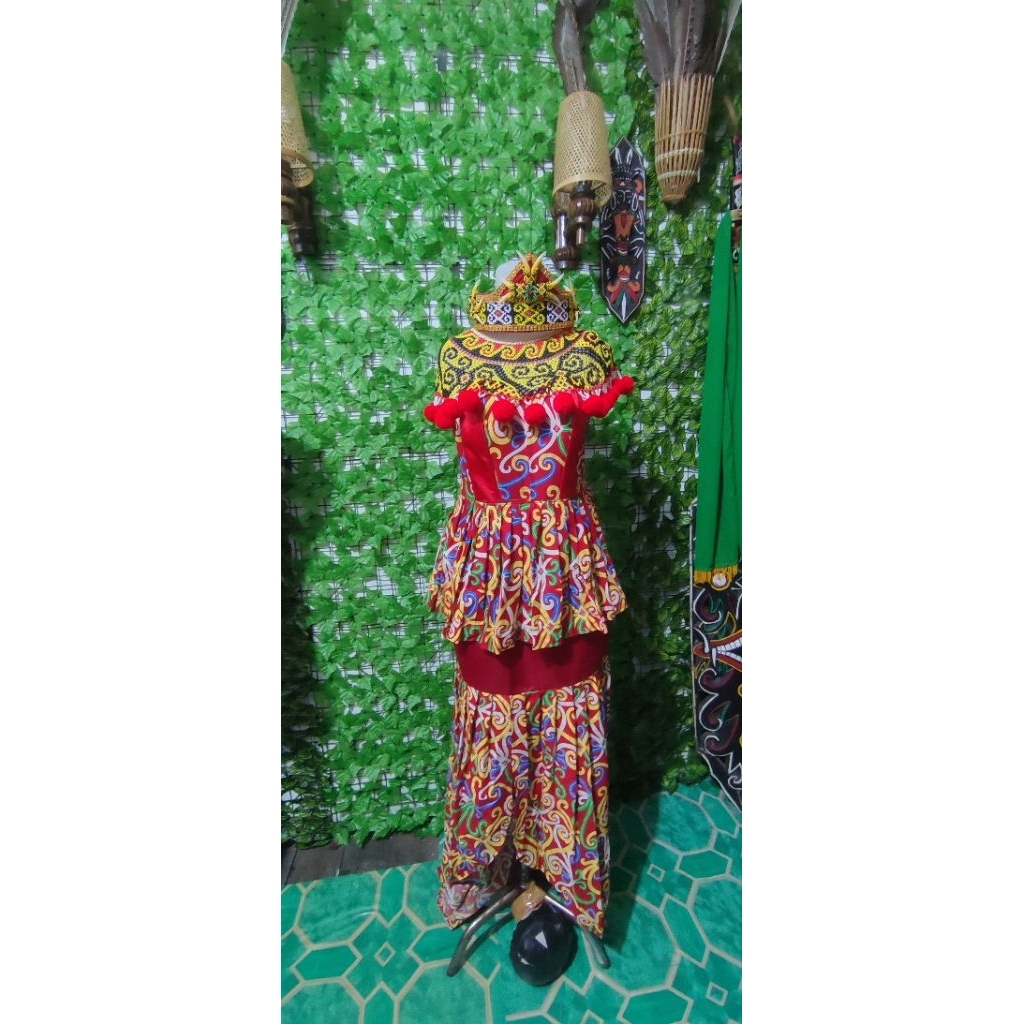 baju adat dayak wanita fullset