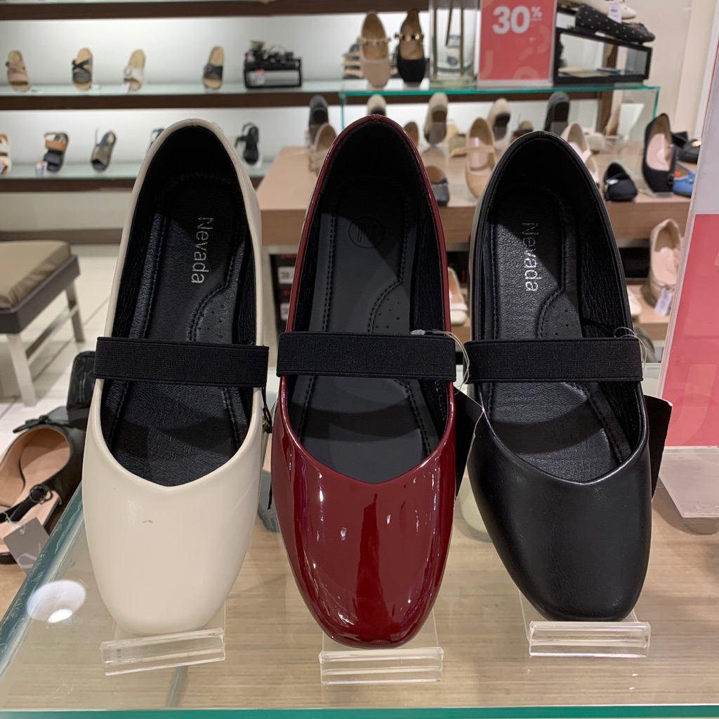 NEVADA Sepatu Flatshoes Wanita Model Karet di Tengah Super Comfy Original by Matahari