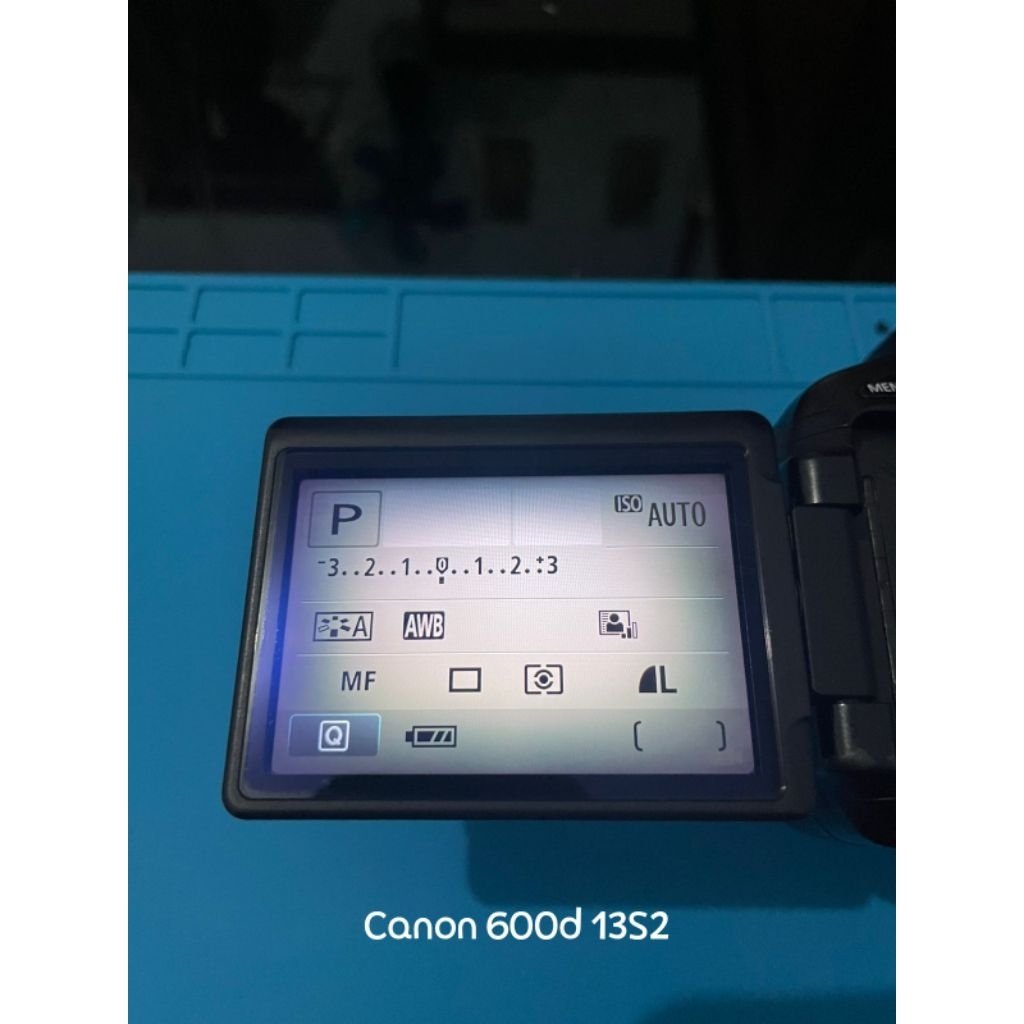Layar LCD Canon EOS 600d (bekas & minus) 4