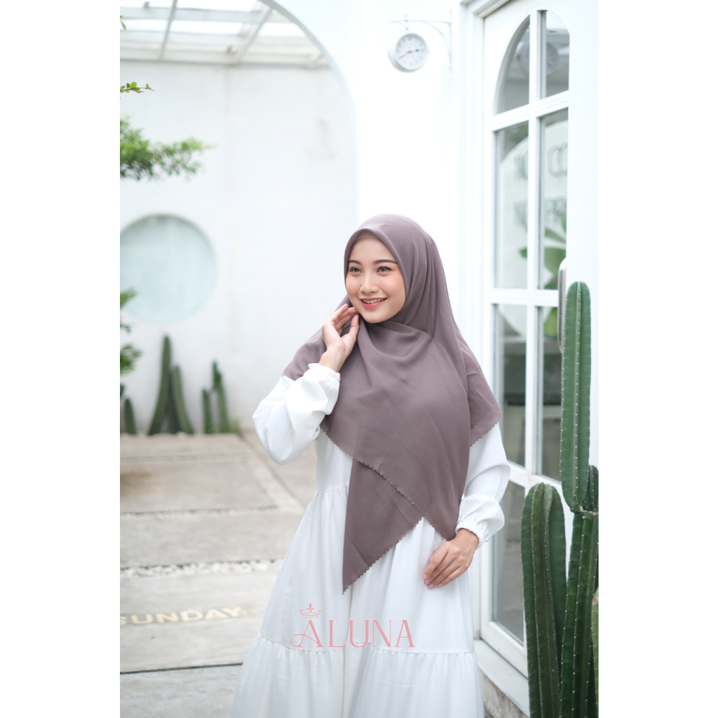 Segiempat Syari Voal Paris Aluna – Hijab Syari Voal Premium