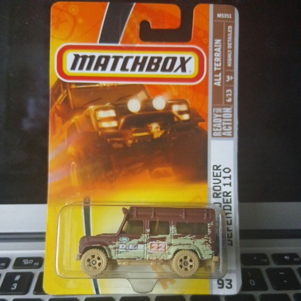 Matchbox Land Rover Defender 110