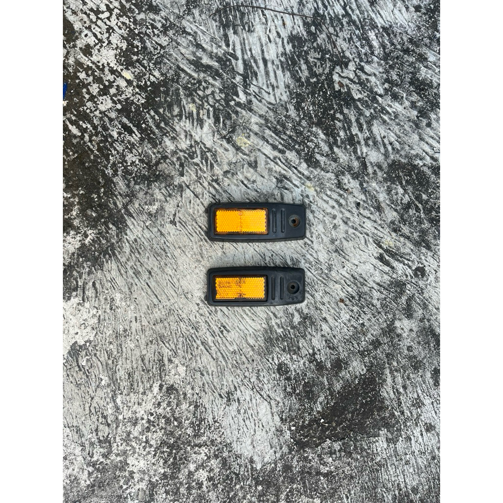 Mata Kucing Astrea Grand