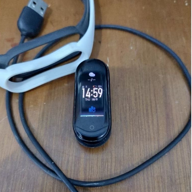 Smartwatch Xiaomi Mi Band 5 Mulus Terawat