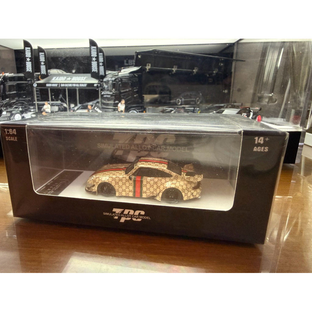 TPC Porsche RWB 993 livery gucci