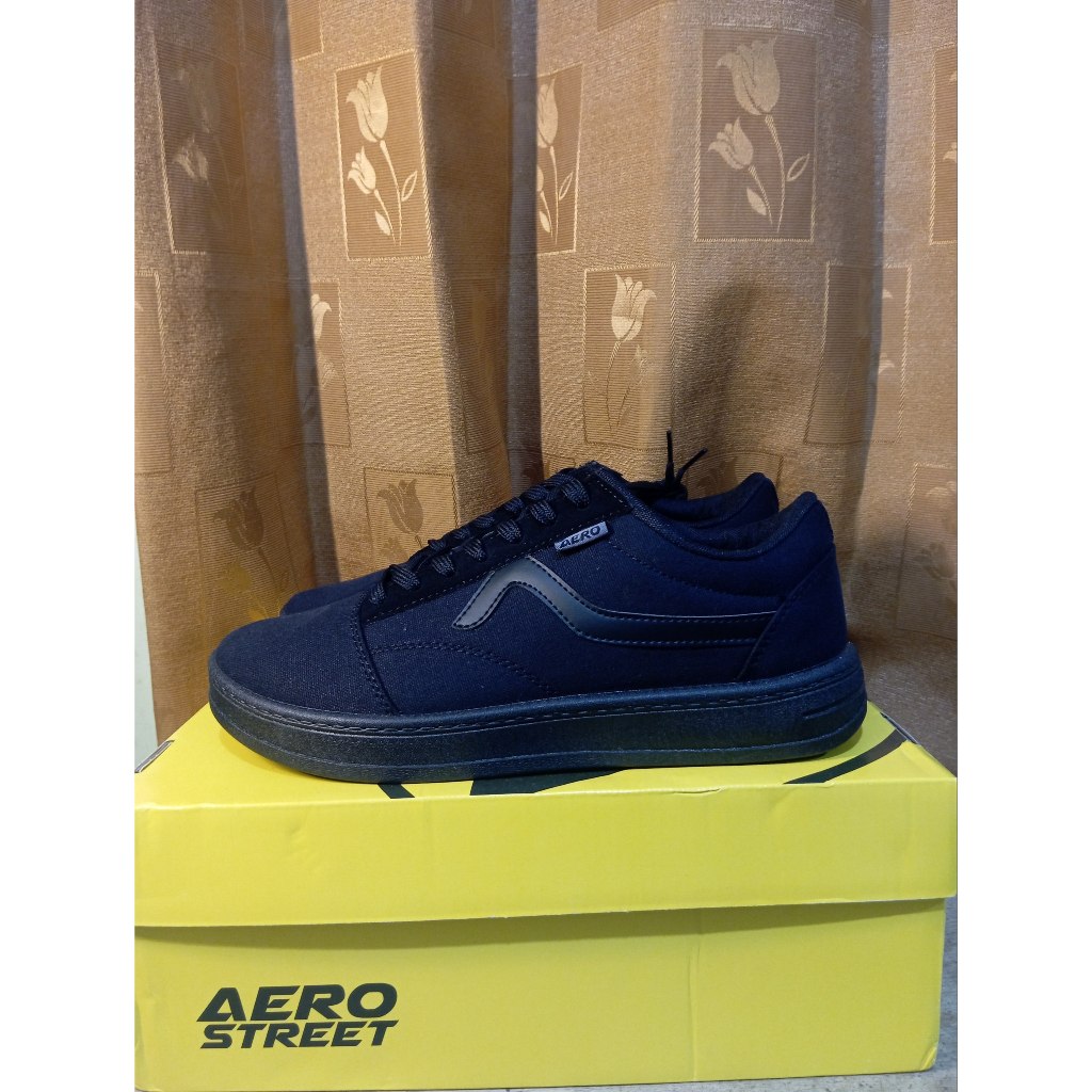 Aerostreet 41 Massive Low 2.0 All Black - Sepatu Sneakers Casual