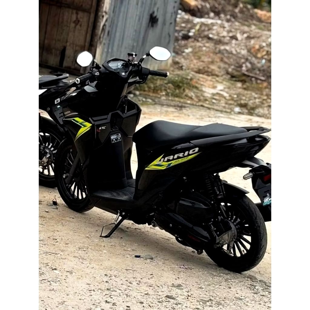STRIPING LIS STICKER HONDA NEW VARIO 125 2024 2025 HITAM KUNING STIKER VARIO HITAM KUNING TAHUN 2024