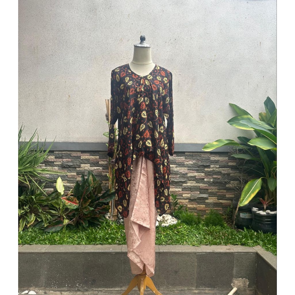 stelan/rok lilit  batik sogan