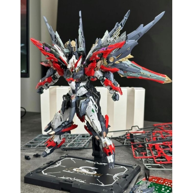 Model Kit Infinite Dimension 1/100 Revenge Titan RT-002 Nemesis