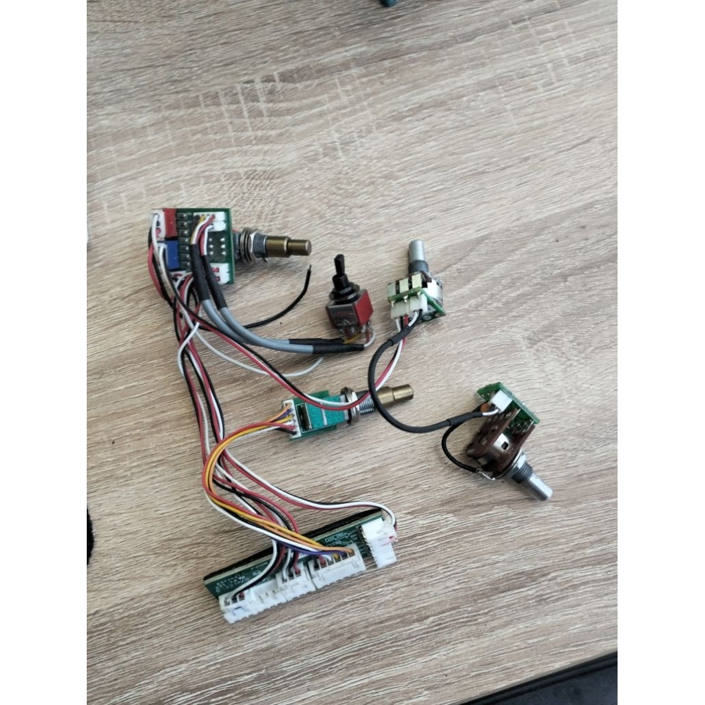 preamp bass ibanez EHB 1505 PLF