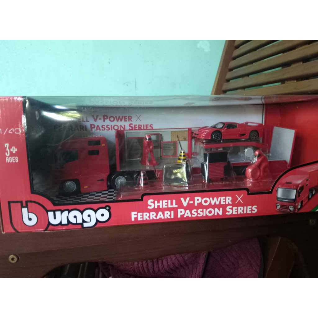 Burago Shell Ferrari Set