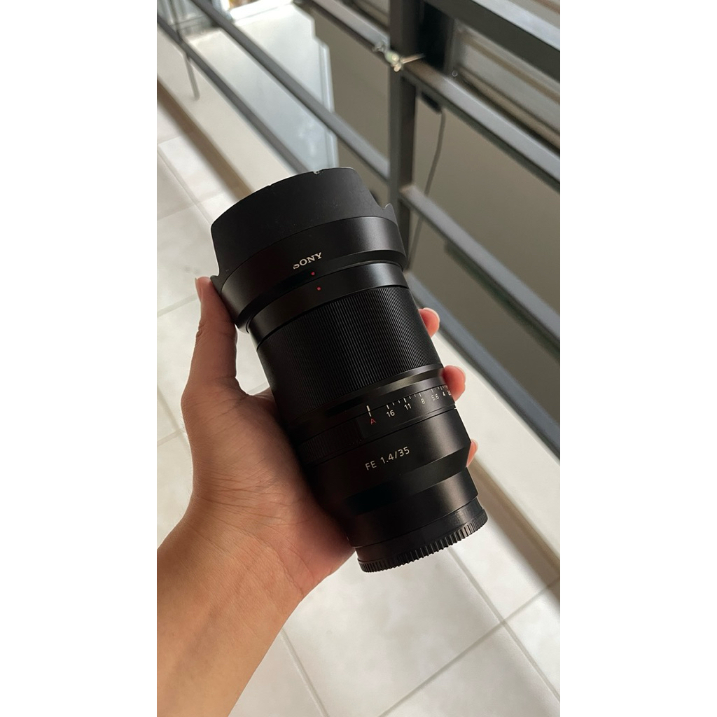 Lensa Sony Zeiss FE 35mm F1.4