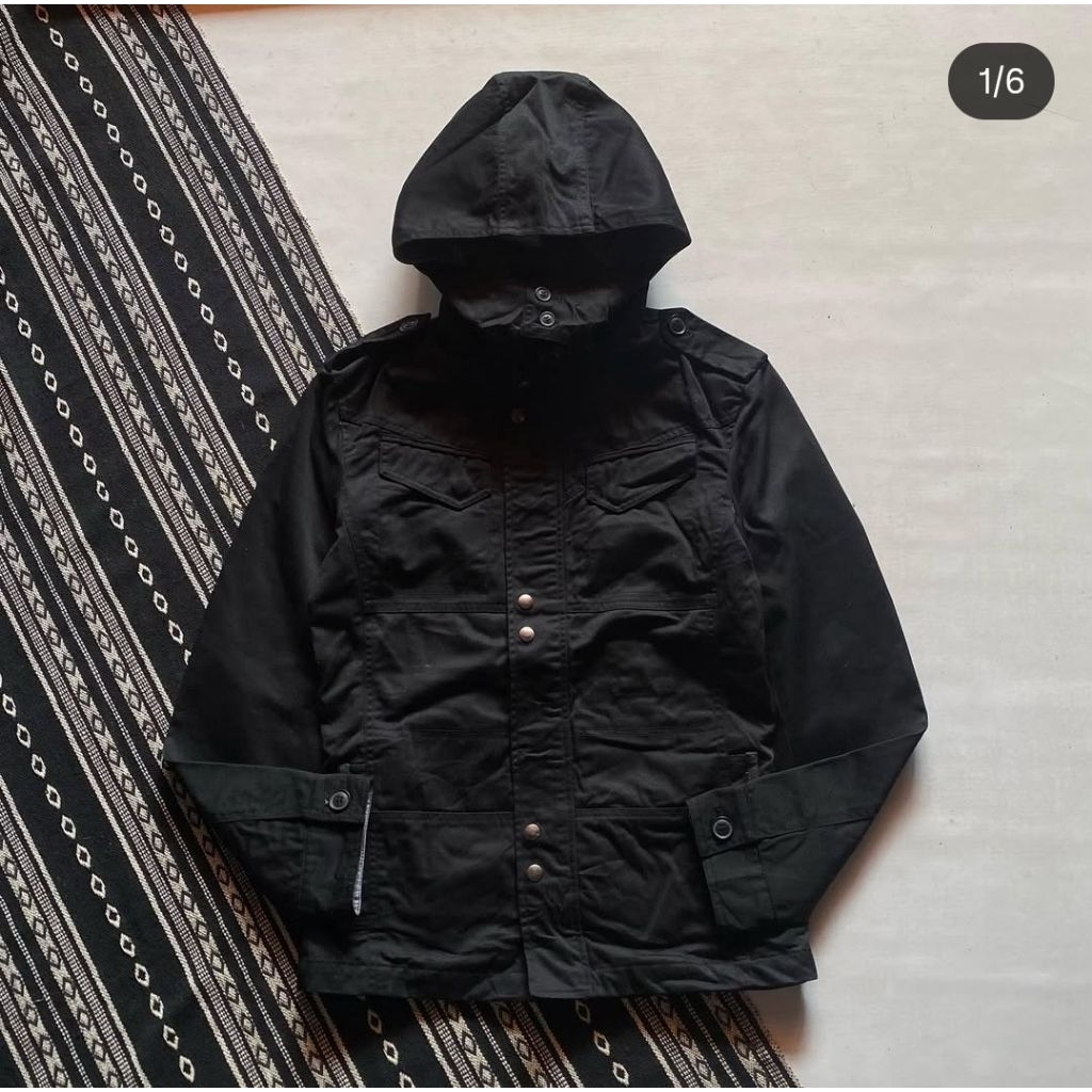 Preloved Bakulan Secondbrand Jaket Michel Klein