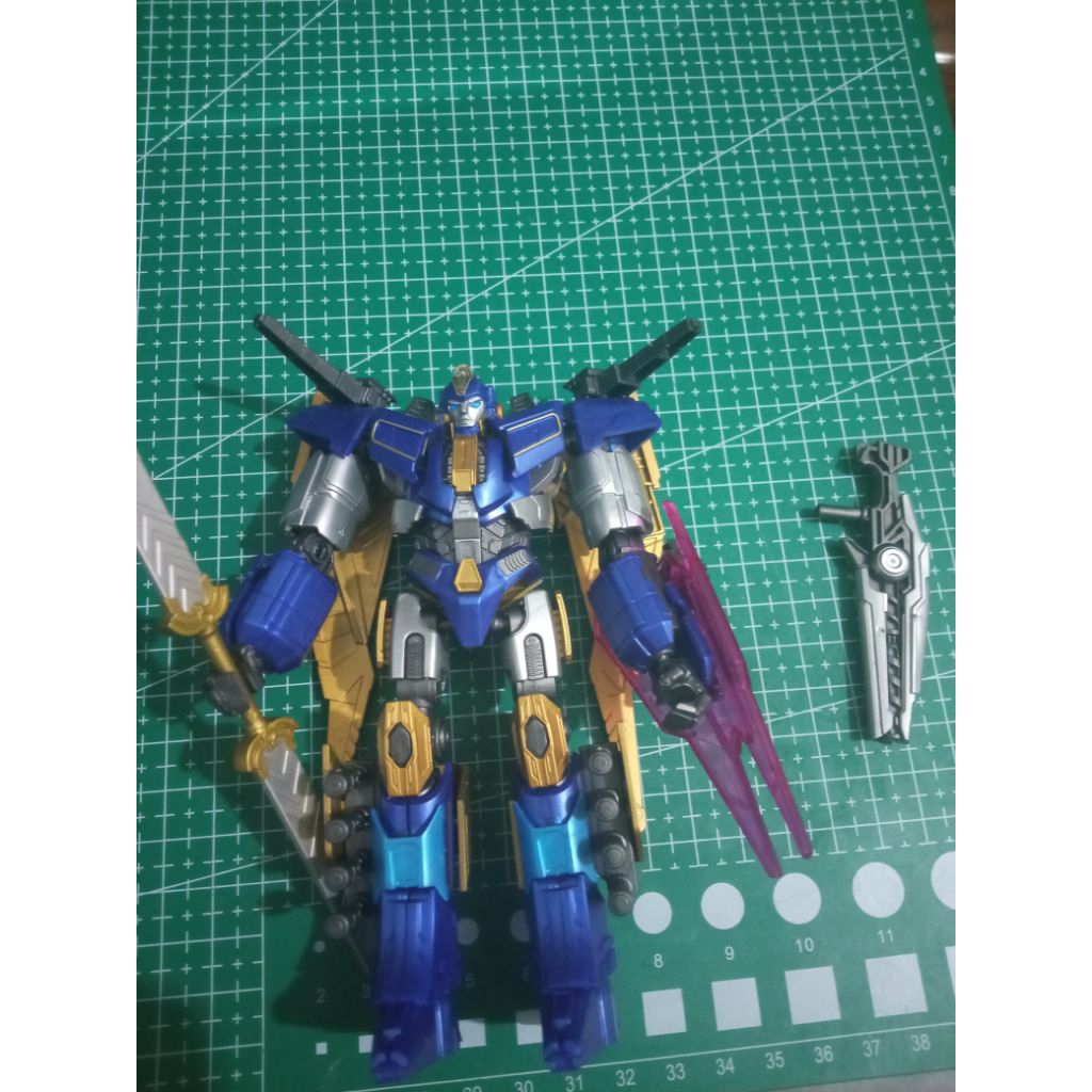 Classic Class Sentinel Prime+ Blaster Optimus