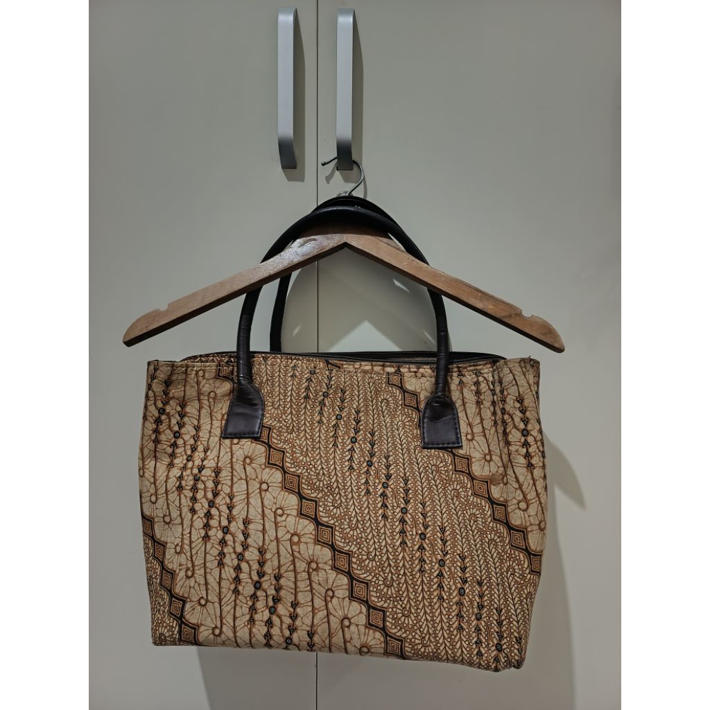 PRElOVED| TAS KAIN BATIK