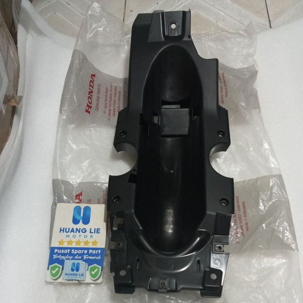 Spakbor belakang Honda Revo F1 Bagian dalam ASLI HONDA 8015AK03N30ZA