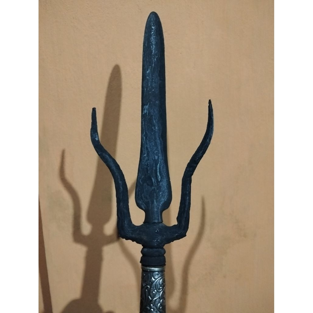 Tombak Trisula Sepuh