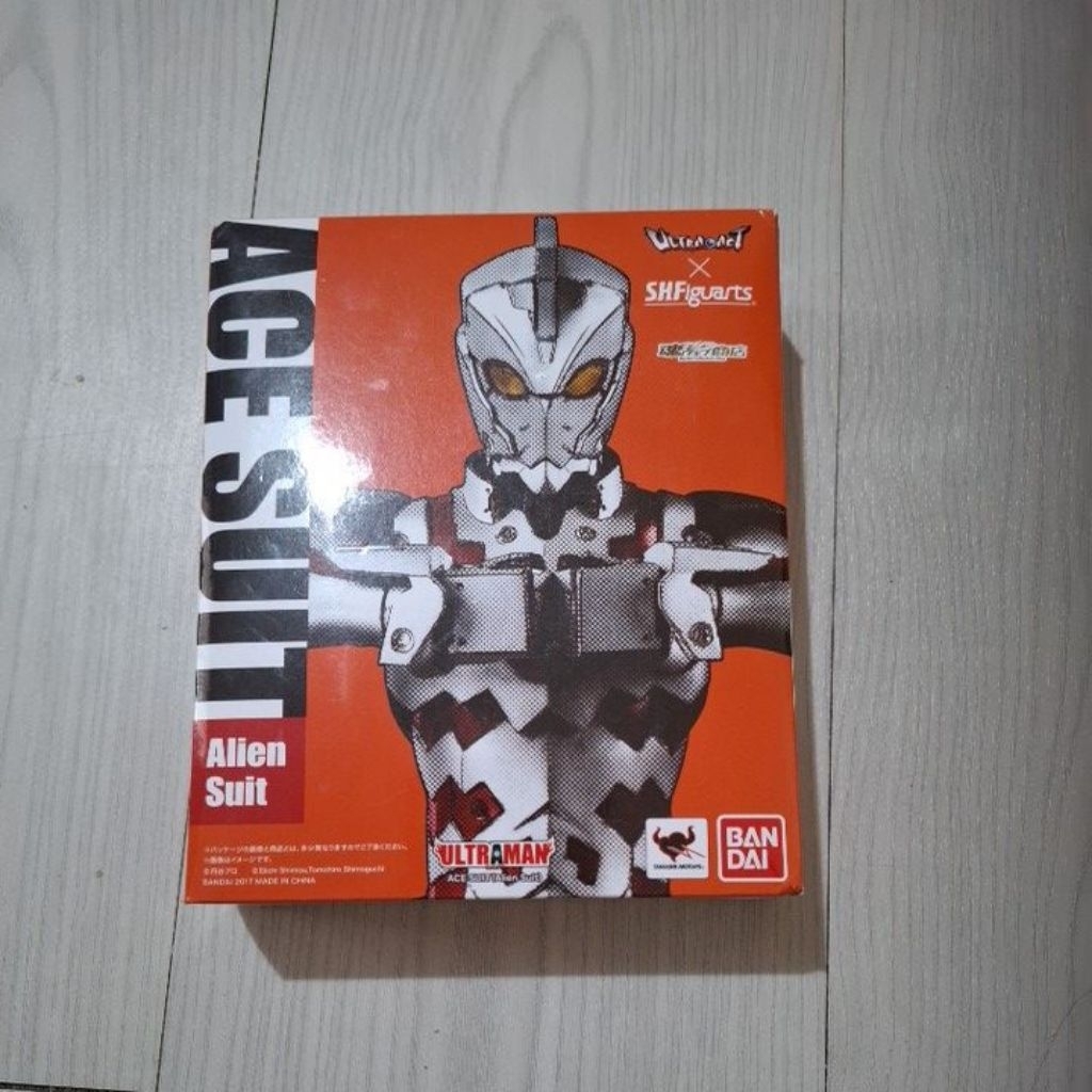 SHF Ultraman Ace Suit Alien Suit