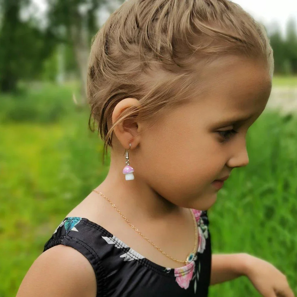 Anting-anting jamur, anting-anting kartun, anting-anting anak-anak, anting-anting wanita