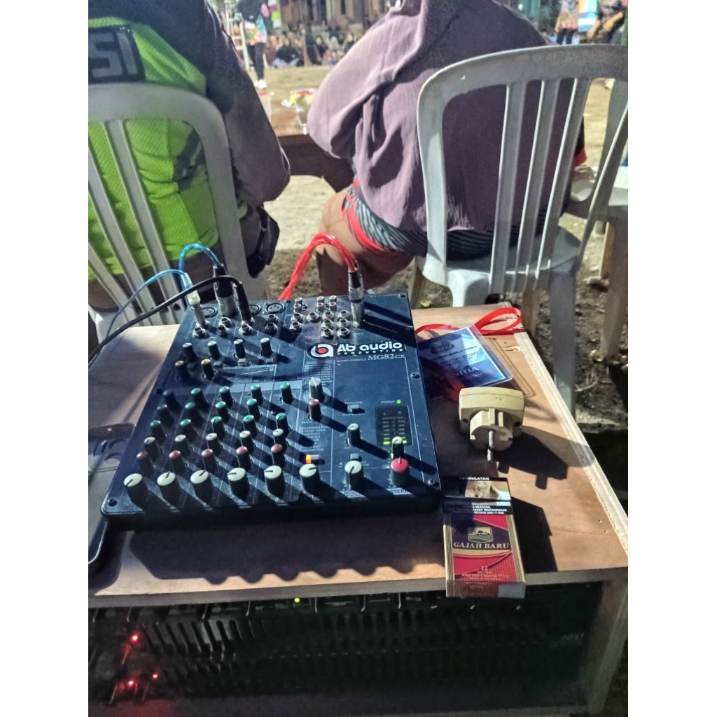 mixer Yamaha 8 channel